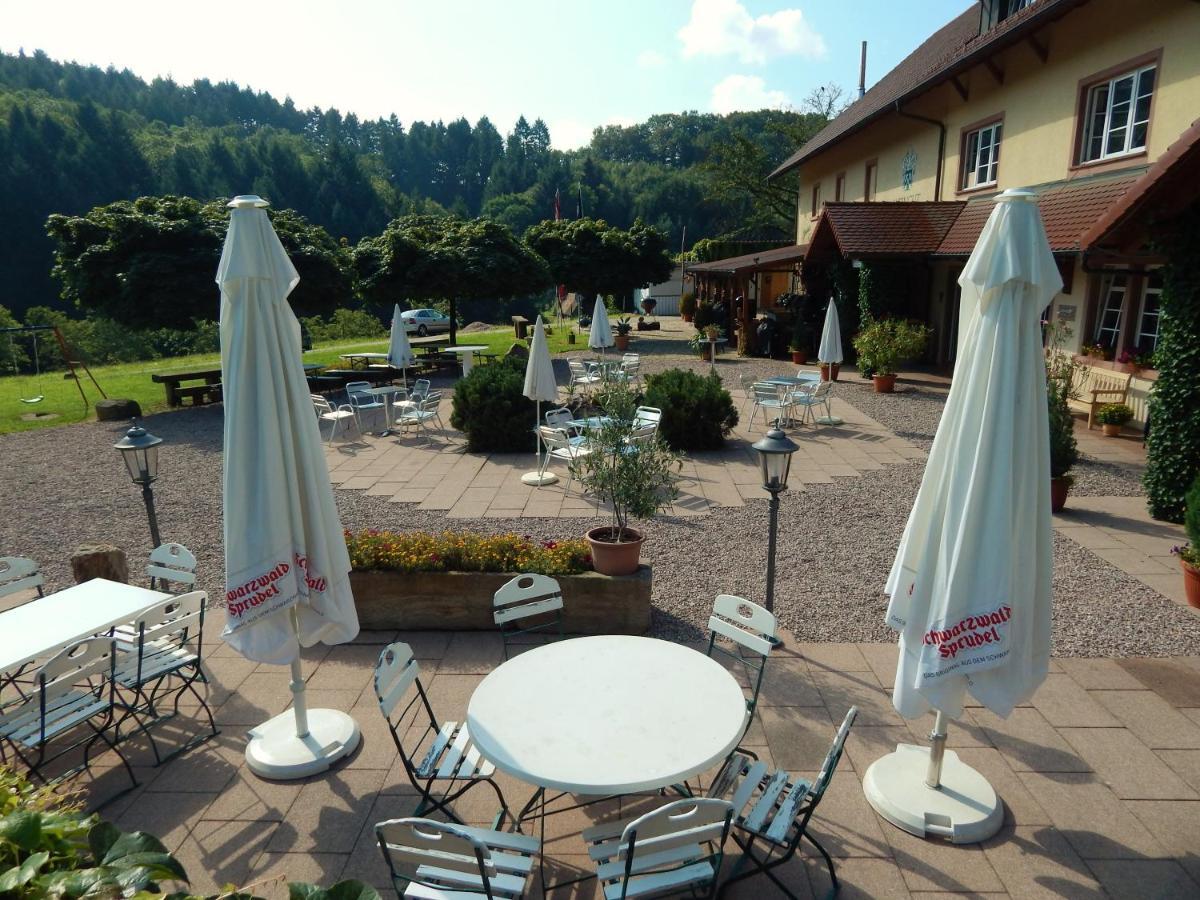 Wein Lodge Durbach - Gruppenhaus Weingut Neveu Exterior photo